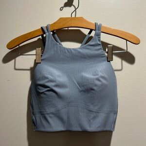 Lululemon like a cloud high neck bra